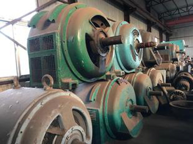 高壓三相異步電動(dòng)機(jī)外殼帶電時(shí)會(huì)產(chǎn)生哪些隱患？